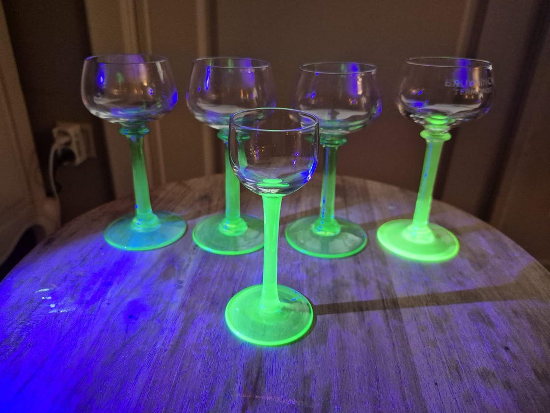 Vintage Uranium Glass Wine Glasses Set of 5 - Green With Uranium Glow ...