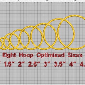 Könnte beinhalten: Acht Stickrahmen in Gelb mit schwarzer Stickerei, die in der Größe von 1 Zoll bis 4,5 Zoll im Durchmesser reichen. Der Text "Eight Hoop Optimized Sizes" ist in Rot unter den Rahmen geschrieben.