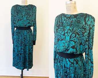 Vintage late 1970s Art Nouveau Floral Print Panne Velvet Skirt Set/ 70s Black and Teal Floral 2 Piece Dress Set Liola Made in Italy