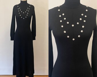 Vintage 1970s Black Wool Knit Turtleneck Midi Dress with Embroidered Bodice Faux Necklace/70s Body Hugging Mockneck A-Line Sweater Dress S