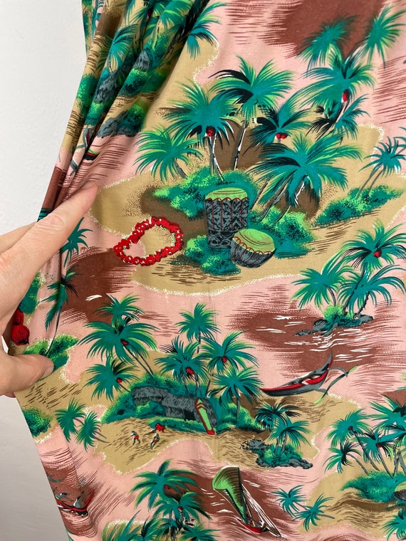 Vintage 1940s 1950s Hawaiian Rayon Dress Tropical… - image 7