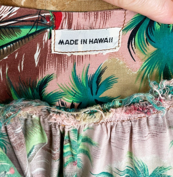 Vintage 1940s 1950s Hawaiian Rayon Dress Tropical… - image 9
