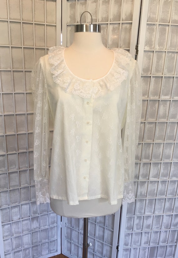 1970s Ivory Lace Romantic Blouse