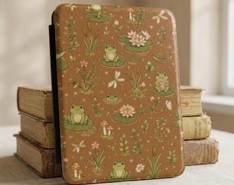カエルと睡蓮の葉のKindle Paperwhiteケース、コテージコア風の気まぐれなKindleカバー、Paperwhite Kindleカバー