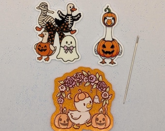 Pumpkin Goose Halloween Glitter Needle Minder - You Choose