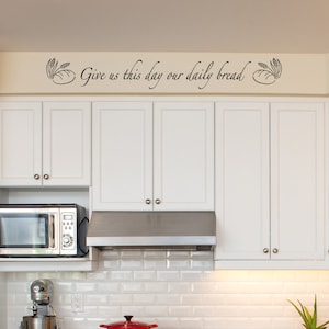 Sticker mural « Offrez-nous aujourd&#39;hui notre pain quotidien » | Vinyle Écriture biblique | Décoration de cuisine chrétienne