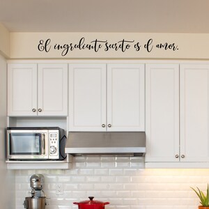 El ingrediente secreto es el amor Decal | Spanish Vinyl Quote | Kitchen Wall Art Decor