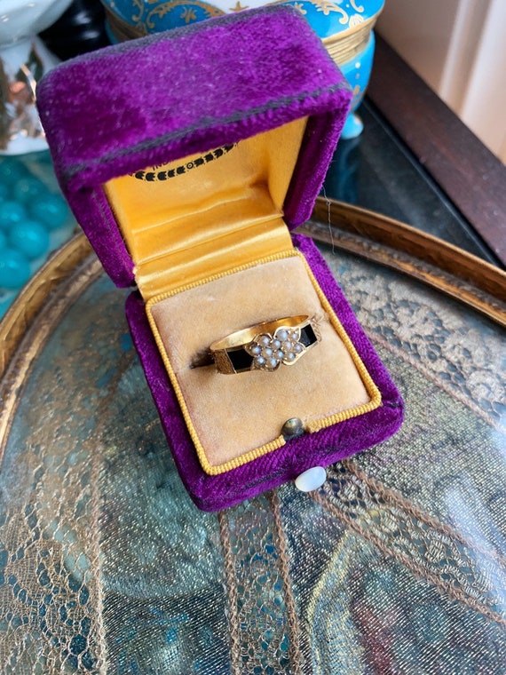 Enamel Memorial Ring - Seed Pearl - 15k Gold - Mou
