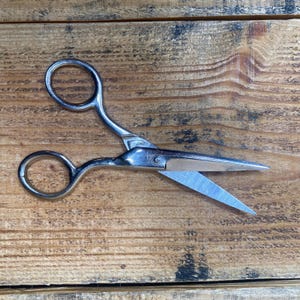 Tijeras vintage Kleencut de acero forjado de 5 pulgadas, fabricadas en EE. UU. - tijeras para tela - cortahilos - tijeras vintage para tela - tijeras vintage para coser