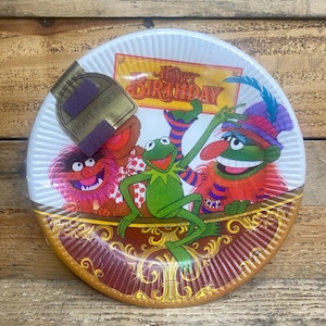 VTG Hallmark The Muppets Happy Birthday Pack of Eight, 7 inch Party Plates (NOS) - sesame street - the muppets - vintage cartoon characters