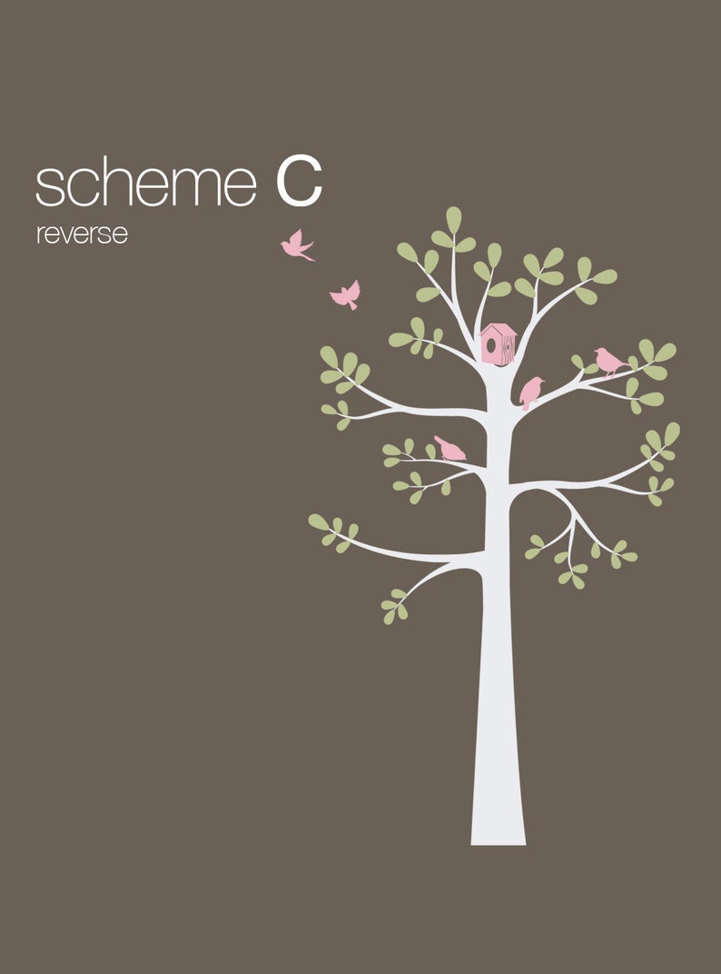 Pode incluir: Ilustra&ccedil;&atilde;o de uma &aacute;rvore branca com galhos, folhas verdes e p&aacute;ssaros rosa. Uma casinha de p&aacute;ssaros rosa est&aacute; nos galhos. As palavras "scheme C reverse" est&atilde;o no canto superior esquerdo, em um fundo marrom. Tema da natureza.