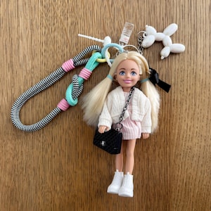 Barbie バービーキーホルダー　バービーチャーム　バッグチャーム　チェルシー Barbie バービーキーホルダー バービーチャーム バッグチャーム