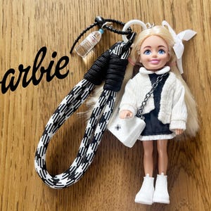 Authentische Mattel, Barbie Schlüsselanhänger,Chelessel, Handgemachter Schlüsselanhänger, Taschenanhänger, Taschenanhänger, Sonderanfertigung,benutzerdefinierte Puppe,seltener Fund