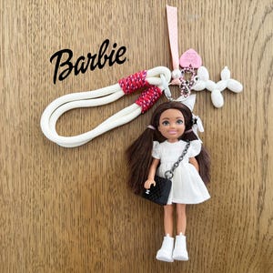 バービーチェルシーキーリング　バックチャーム キーリング バービーチェルシーキーリングバックチャーム7 - メルカリ