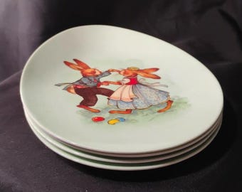 World Market Melamine Set of 4 Egg Shape Easter Light Green Snack Plate 9" - Like NEW