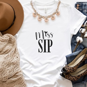 Mississippi tee women, mississippi girl gift, state of mississippi tshirt, mississippi shirt, gift for wife, southern girl gift
