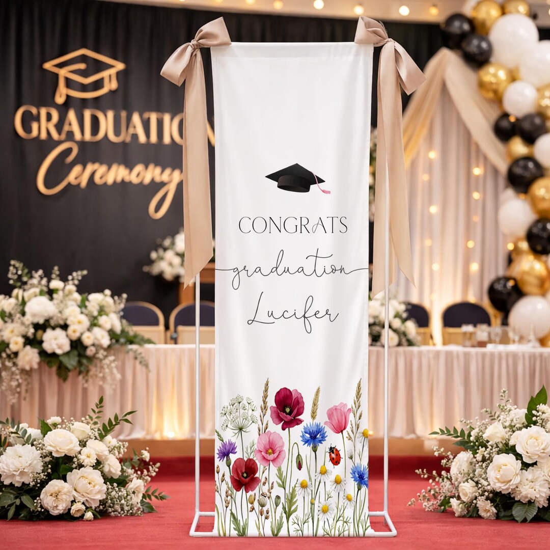 Spring Graduation Linen Personalized Graduation Linen, Floral Class of 2026 Linen Sign ...