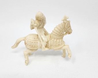 Tim Mee Toys Plastic Ivory Medieval Horse and Knight w Lance Collectors 4" Tall