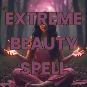 Peut inclure: Une femme vêtue d'une robe rose est assise les mains tendues dans un décor de forêt. Les mots "EXTREME BEAUTY SPELL" sont superposés à l'image.