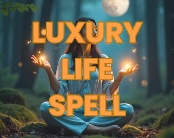 Puede incluir: Una mujer con una camisa azul se sienta en un bosque con las manos extendidas, brillando con luz. Las palabras "LUXURY LIFE SPELL" están escritas en letras naranjas.