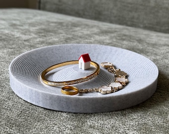 3D Printed Jewelry Trinket Tray: Minimalist Home Decor Dish