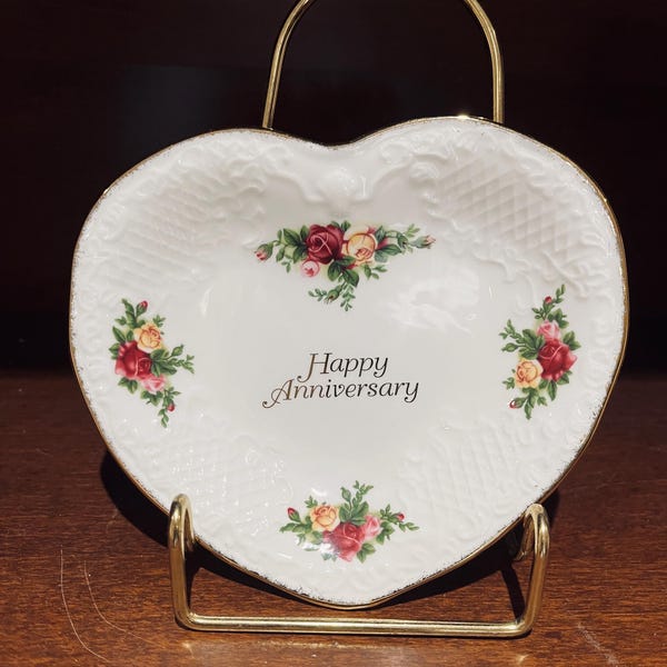 Royal Albert Old Country Roses Heart Dish | Vintage Floral Anniversary Dish