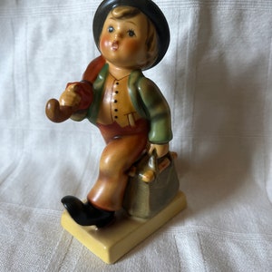 Hummel Goebel Figurines Merry Wanderer #112/0 TMK5