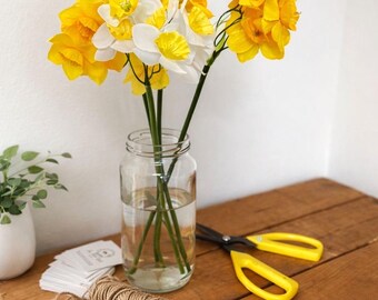 Ramo de narcisos artificiales / Arreglo floral primaveral