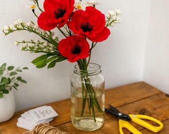 Ramo de flores artificiales de margaritas, amapolas y lirios de los valles / Arreglo floral primaveral