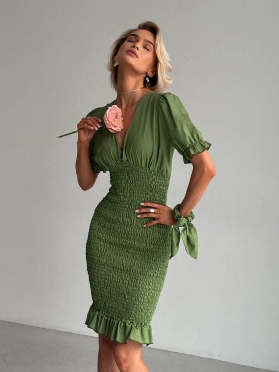 scrunchie midi dress WeWoreWhat Scrunchie Midi Dress in Safari
