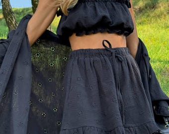 Driedelige set bohokatoen: blouse met ruches, short met hoge taille en crop-top