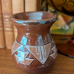 Vintage Southwestern Sioux Pottery Vase signed Faith Swan Native American