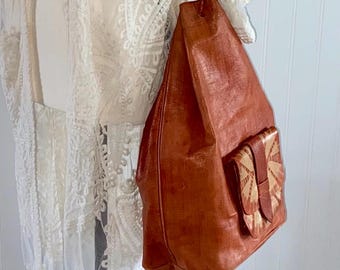 Vintage Boho leather pouch shoulder bag Cognac 70s purse