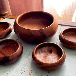 Vintage teak salad bowl set - 1950’s Large Bowl with 4 smalls bowls - wedding gift, birthday gift, gift for her, gift for him