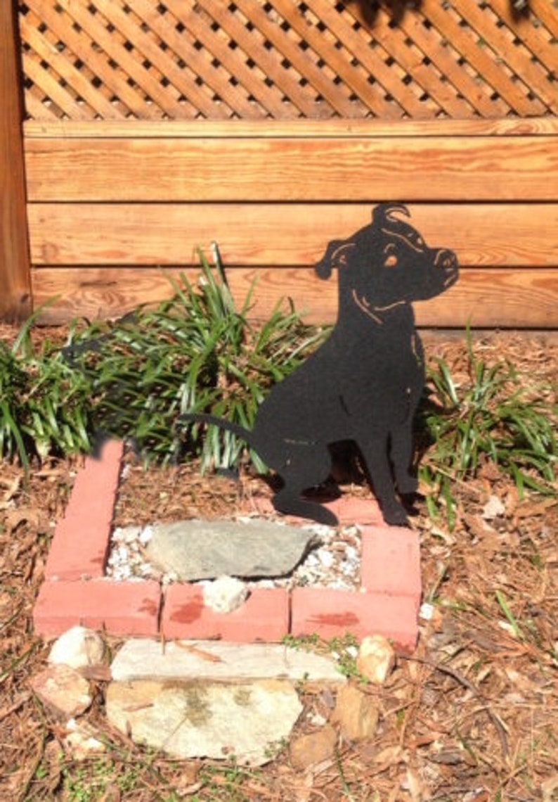 pit bull garden stake