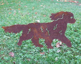 Pieu de jardin ou oeuvre d'art mural Cavalier King Charles Spaniel, monument commémoratif pour animal de compagnie, décoration d'art de jardin en métal en plein air, panneau commémoratif pour chien, pierre tombale pour animaux de compagnie