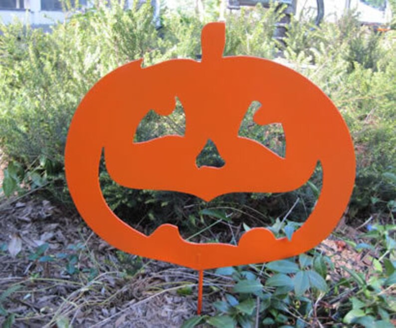 Pumpkin Garden Stake, Jack O Lantern, Outdoor Halloween Decoration, Rustic, Primitive image 2