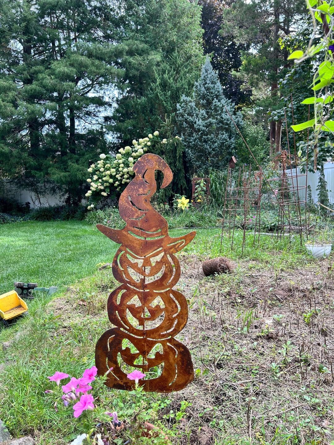 Three Stacked Pumpkins Garden Stake Metal Outdoor Halloween Lawn Decor ...