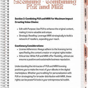 Puede incluir: P&aacute;gina de un libro encuadernado en espiral con el t&iacute;tulo "Licensing - Combining PLR and MRR". El texto explica c&oacute;mo combinar PLR y MRR para un impacto m&aacute;ximo, crear cadenas de valor y consideraciones de precauci&oacute;n.