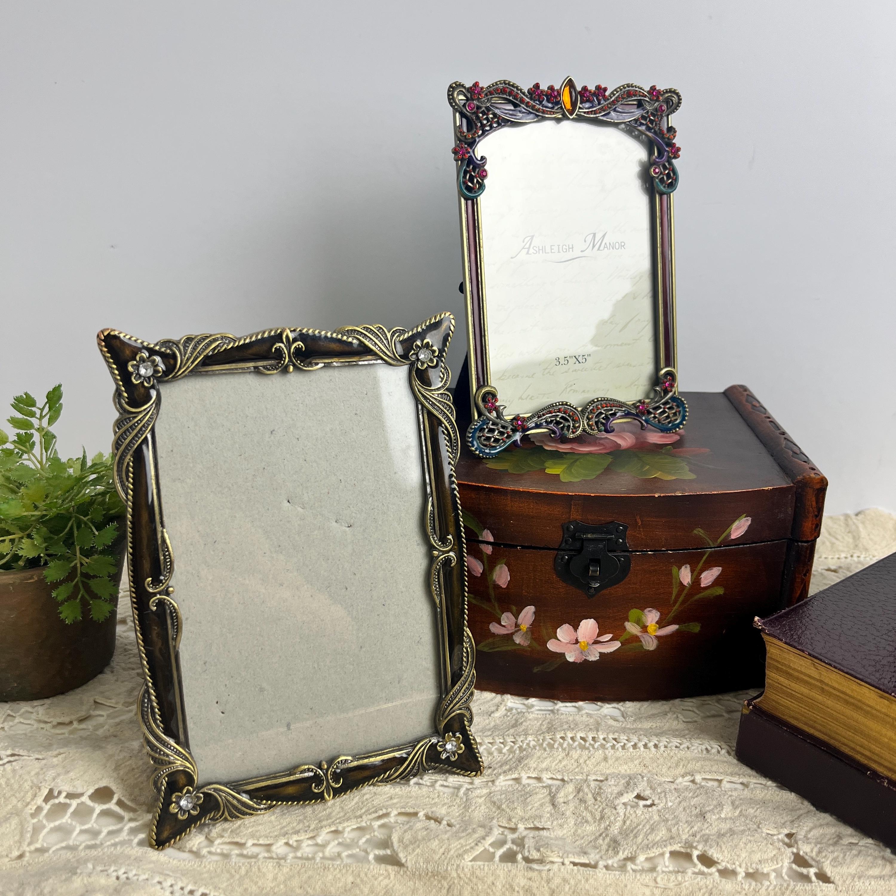 Ashleigh Manor Frame - Etsy Canada