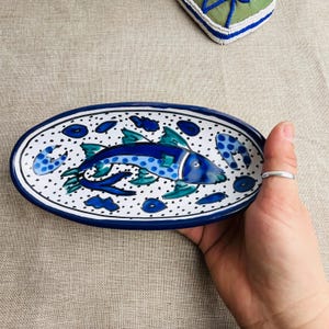 Vintage Hand-Painted Fish Platter | Blue & Green Ceramic Oval Tray | Mediterranean Coastal Kitchen Décor | 7” Serving Dish