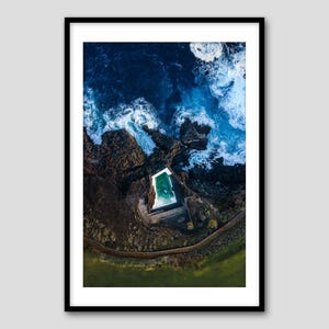 Ocean Pool Tenerife – Stampa fotografica artistica / Tenerife, Isole Canarie / Hahnemühle Pearl / Colore / Ocean Power Aerial Drone Art