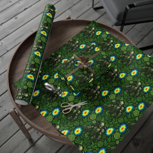 Predator Inspired Wrapping Paper: Sci-Fi Gift Wrap Roll