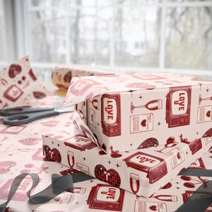 Vintage Valentine's Wrapping Paper: Nostalgic Love-Themed Gift Wrap image 10