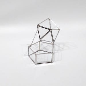 Pentagon Glass Ring Box: Modern Silver Wedding Engagement Holder
