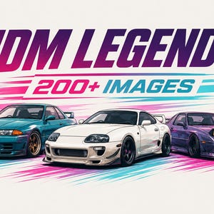 以下が含まれることがあります： JDM LEGENDSおよび200+ IMAGESというテキストの下に、ティール、ホワイト、パープルの3台のスポーツカーが描かれたグラフィックイラスト。背景にはピンク、ブルー、ホワイトの水平なモーションストリークが施され、ダイナミックな効果を生み出しています。