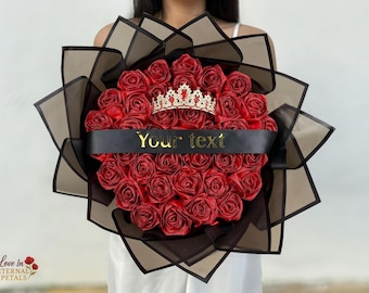 Custom Red Rose Glitter Bouquet with Crown - Ramo Buchon, Gift for Her, Romantic Anniversary Gifts, Quinceañera Flowers, Forever Roses