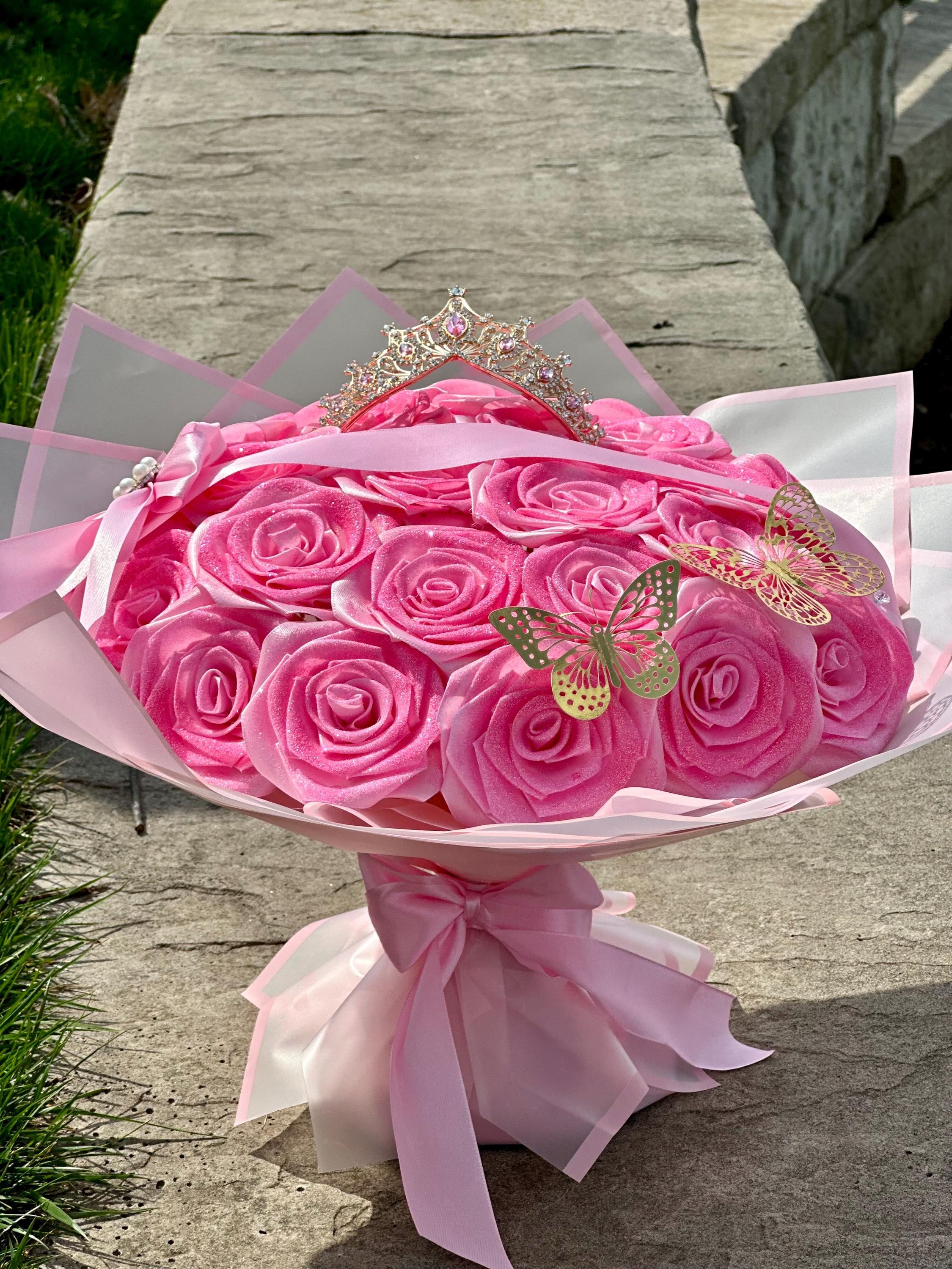 Custom Glitter Rose Bouquet – Personalized Pink Tiara Flower  display picture 3