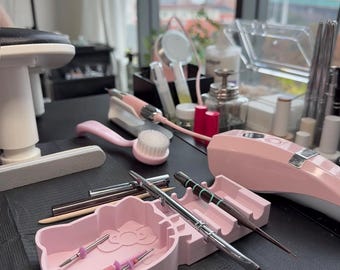 Hello Kitty Nail Brush Holder | Kawaii Nail Art Organizer | Cute Nail Desk Decor | Nail Tech Essentials