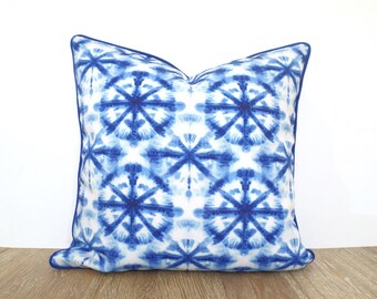 Blue shibori pillow cover 18x18, blue and white outdoor cushion case, geometric outdoor pillow cover for entryway bench